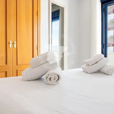 Turis Apartmán *